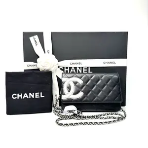 Pre-owned CHANEL Preowned Two Tone Smooth Lambskin WOC Classic Flap Crossbody Purse Large CC Hardware 19cm Base 2011 Serial N22829483