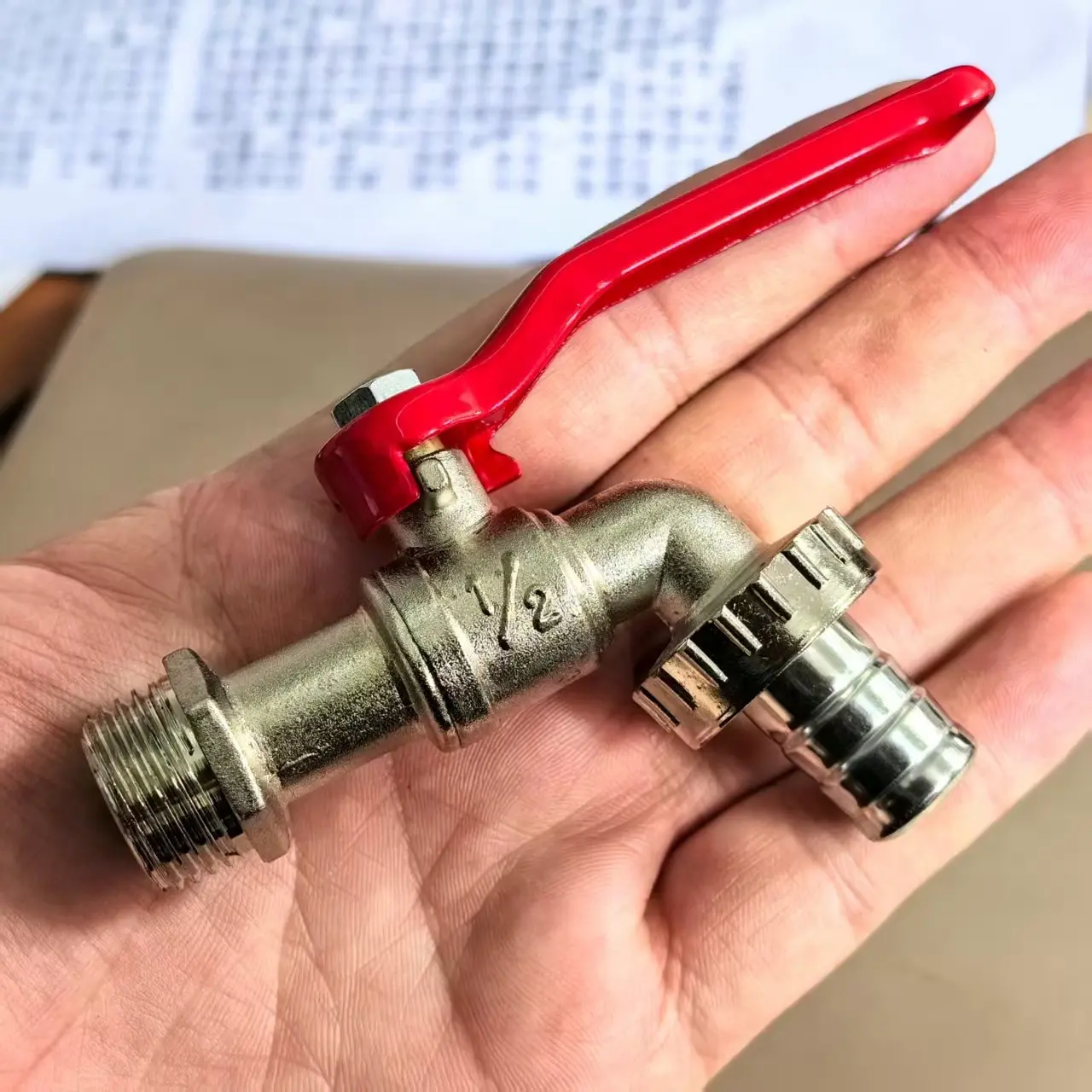 Outdoor Garden Single Outlet Faucet, Bsp Thread, 1/2 Inch Inlet, 3/4 Inch Outlet, Suitable for Garden Piping and Hoses