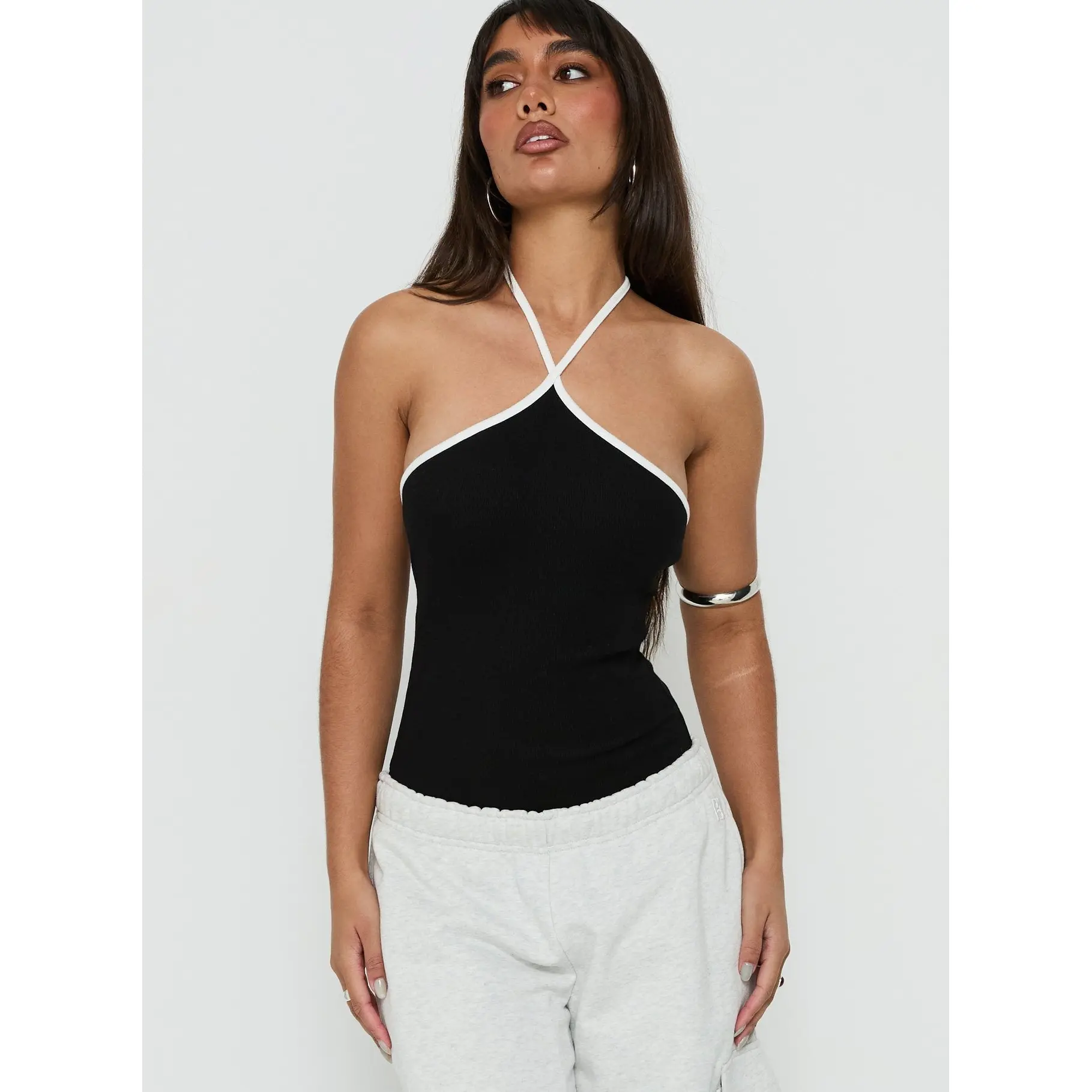 Azara Contrast Arrowneck Bodysuit Black / White