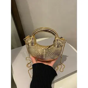 Mini Chain Pull Noodle Dumpling Bag, Fashion Handbag, Magnetic Buckle Closure, Perfect for Earphones Lipstick, Fashionable Handbag