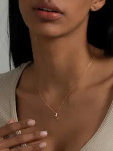 Gold Cross Pendant Thin Chain Necklace Elegant Party Gift Women Formal Event Wearable Jewelry Modern Versatile Accessories, Minimalist Chain Necklace