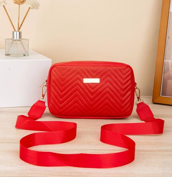 Stylish Women's Crossbody Bag, Diamond Quilted Design - Compact & Lightweight for Everyday Use, Small Crossbody Bag, Suitable for Shopping And Dating, Going Out for Parties