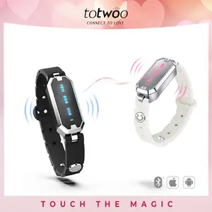totwoo Morse Love Long Distance Touch Bracelets with Silicone Remote Vibration & Flash Sync Love Connect Gift for Couples Sun&Moon Women Jewelry