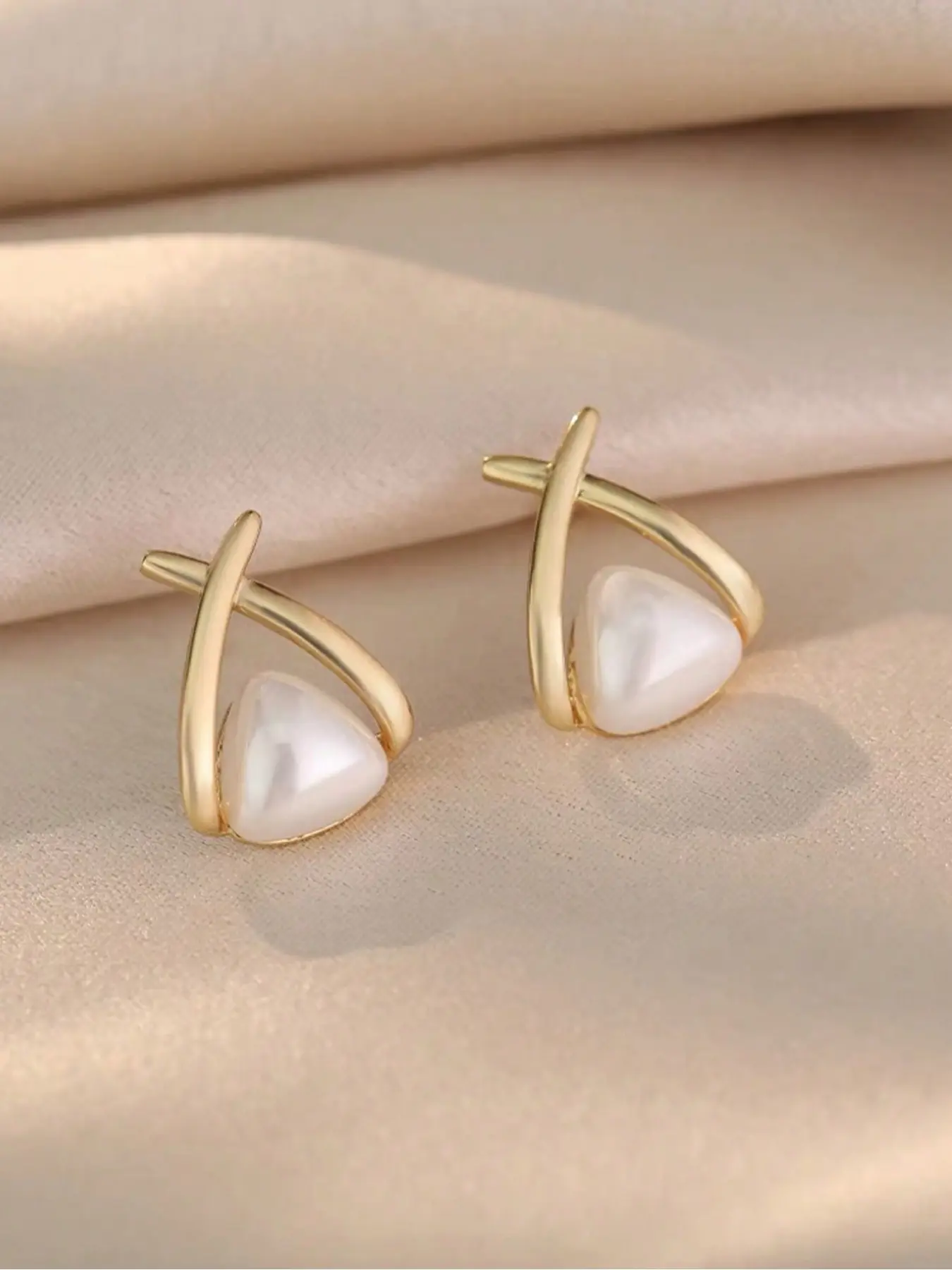 Elegant Simulated Pearl Geometric Stud Earrings Set for Women, Perfect for Any Occasion, Stylish and Delicate Design, Ideal Gift Choice