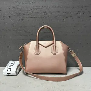 Pre-owned GIVENCHY Leather Shoulder Bags 7.8'' R1479 Shoulder Bag C14307261293 0612 T3 Mia