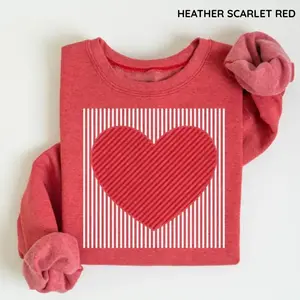 Retro Valentine's Day heart-shaped sweatshirt, cute love sweatshirt, women's Valentine's Day heart-shaped shirt, teacher gift, mom heart-shaped topRAIMENTRY