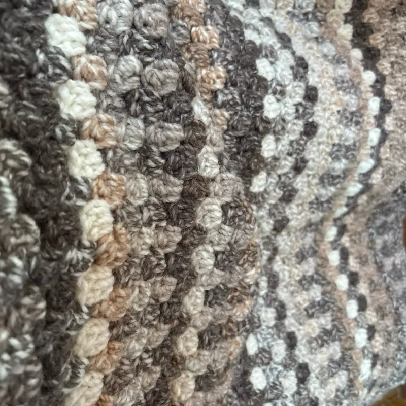 Cozy Crochet Blanket - Soft & Warm Handmade Throw for Home Decor