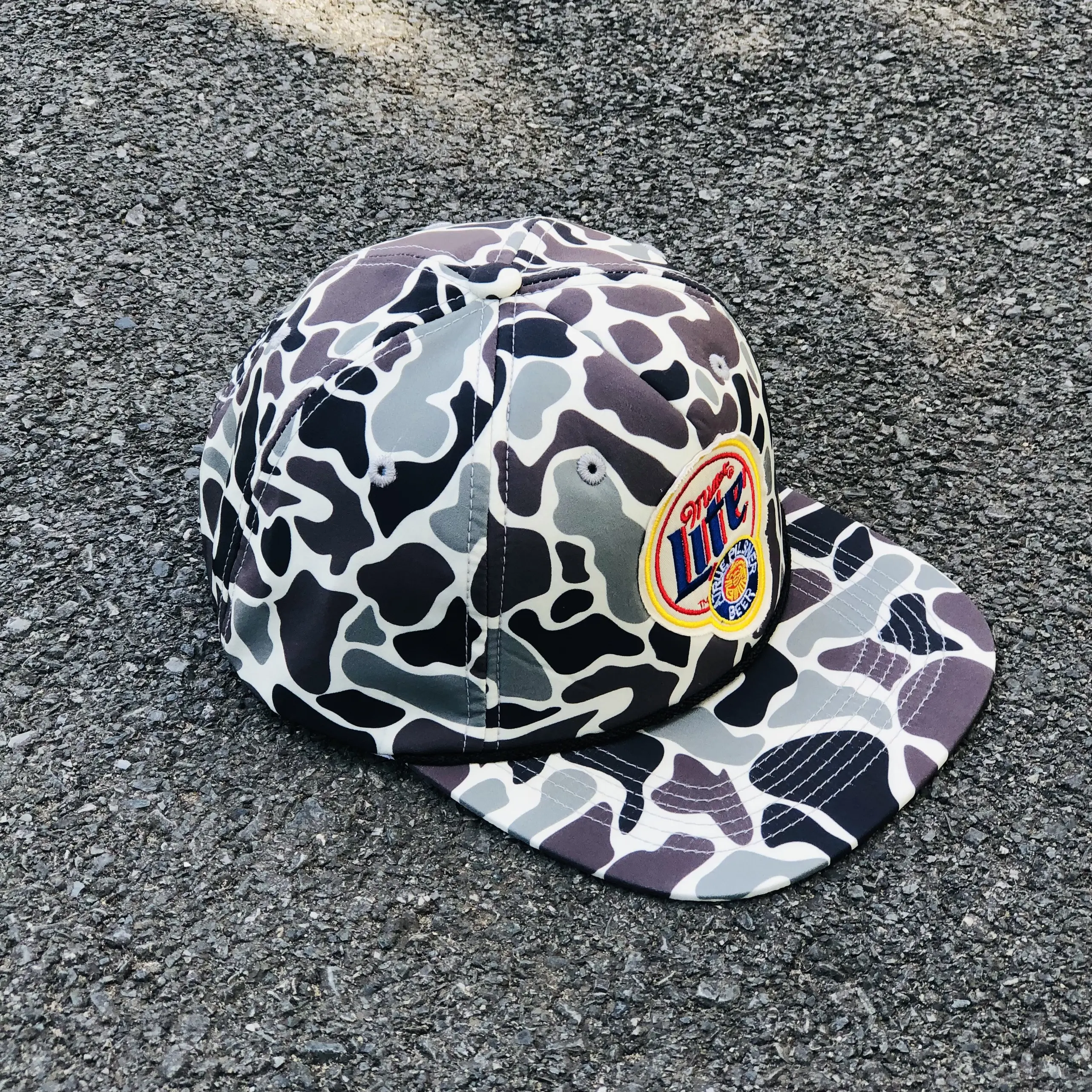 Miller Lite Camo Snapback Hat, Duck Camouflage Trucker Cap, Vintage Beer Patch Flat Brim Hat Adjustable Snapback for Men Women Outdoor Fishing Hunting Gift Idea