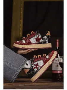 Fashionable Colorblock Star Pattern Skateboarding Shoes, Casual Comfortable Sports Shoes for Women & Men, Anti-slip Wear-resistant Board Shoes for Daily Wear, Trending Shoes