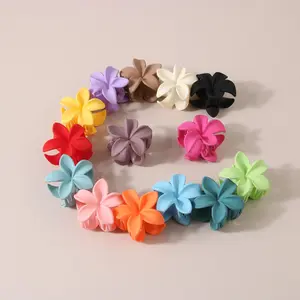 Fleur Feather Flower Clips