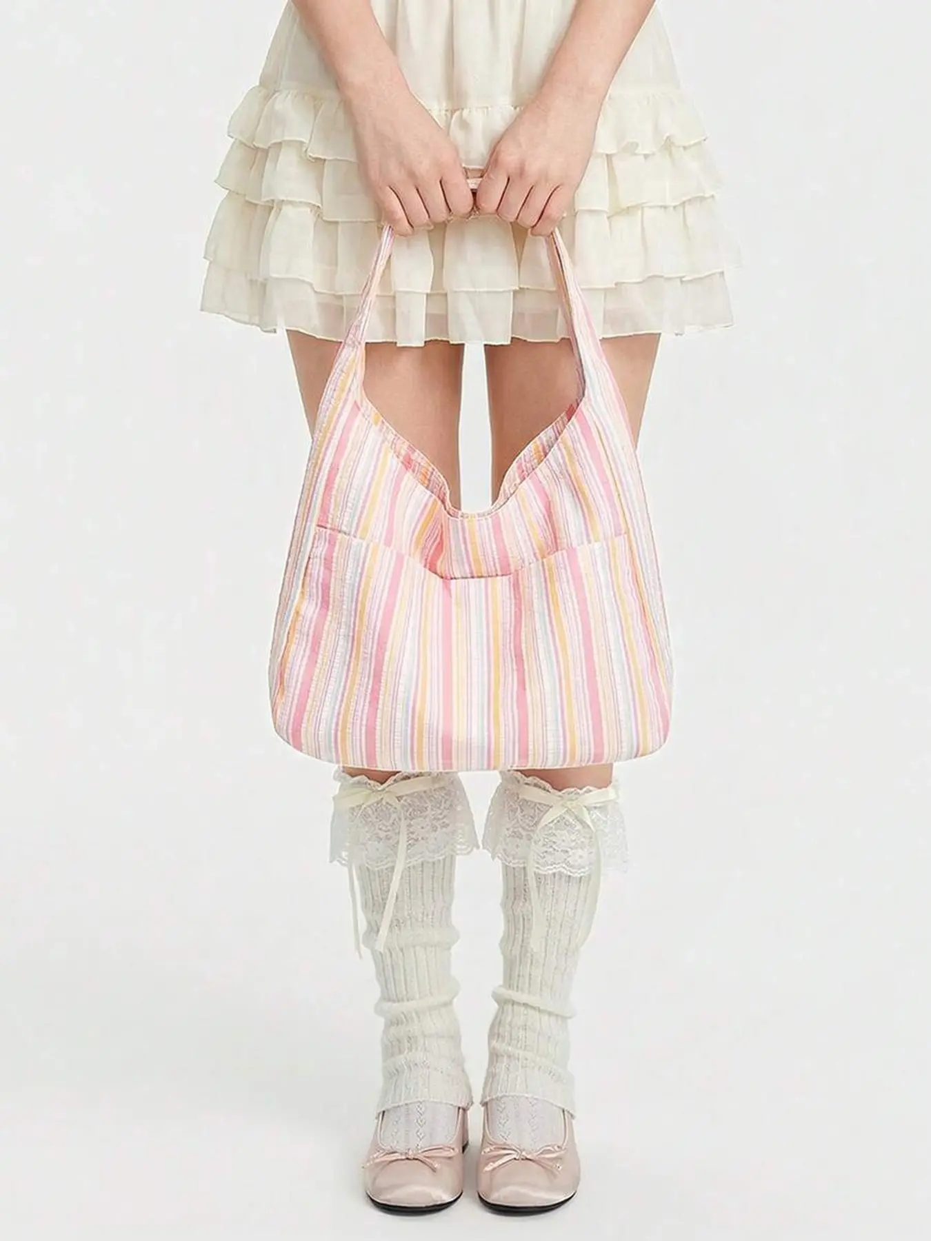 Fresh and artistic style simple casual versatile striped shoulder bag, contrasting vertical stripes, large capacity design, multiple pockets, wide shoulder strap design, suitable for commuting/campus/casual dressing scenes