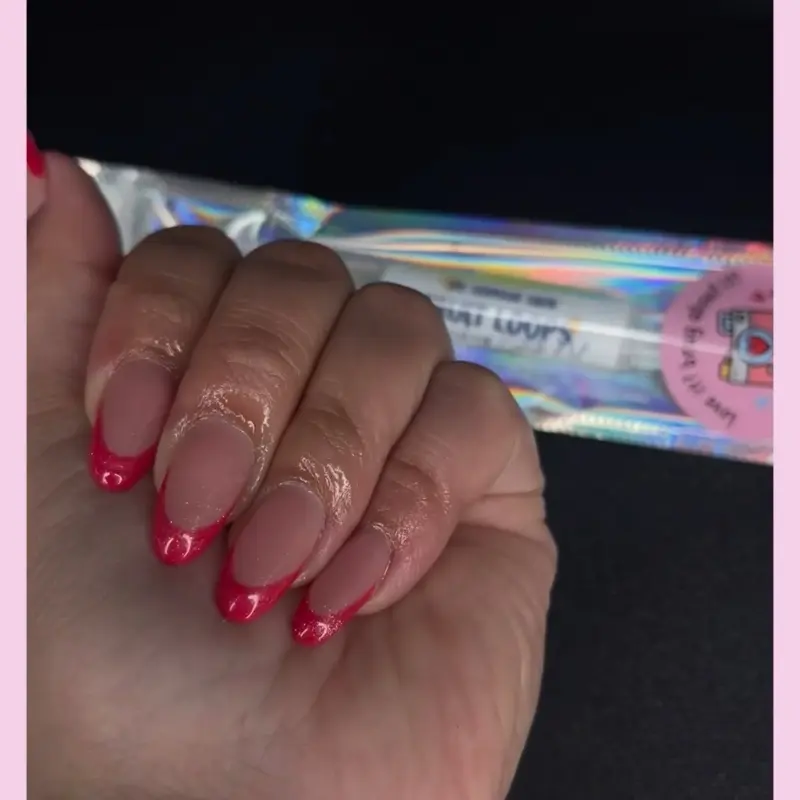 The Hermosas Salon Nourishing Cuticle Oil