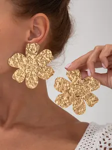 Metal Pleated Flower Earrings, Large Size Hammered 3D Petal Ear Jewelry, Elegant Floral Design, Perfect for Any Occasion