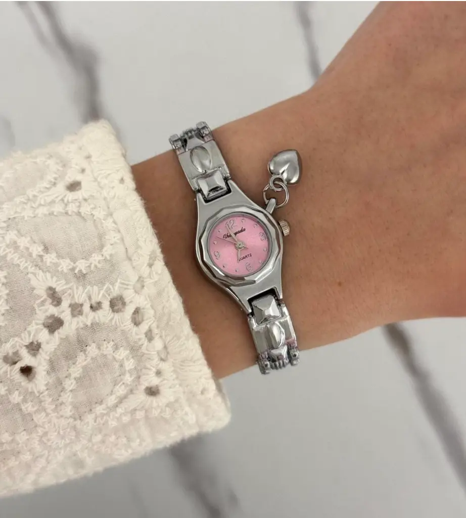 V Heart Charm Watch, Stainless Steel Vintage Design, Silver-Pink Color, Adjustable Link, Tarnish-Free Fashion Watch for Costume Jewelry Accessories, Watches