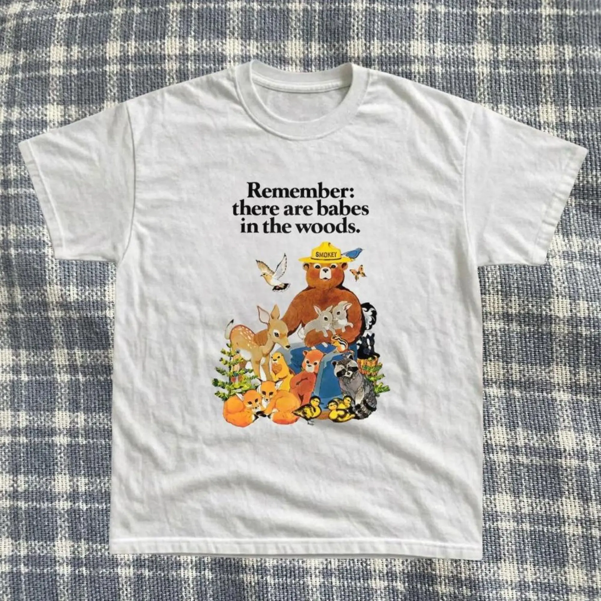 Gildan Men's And Women's T-Shirt, Smokey Bear Funny Vintage T Shirt, Animal T-Shirt, Unisex Vintage Graphic Tees Gothic Grunge Y2K Emo Scene Amity Affliction Style Clothes Men Women Streetwear Summer