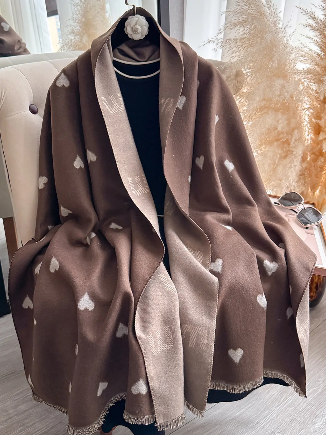 Women's Heart Print Scarf, Fall & Winter Fitted Long Shawl, Casual Warm Fashion Accessory, Lightweight Luxurious Design