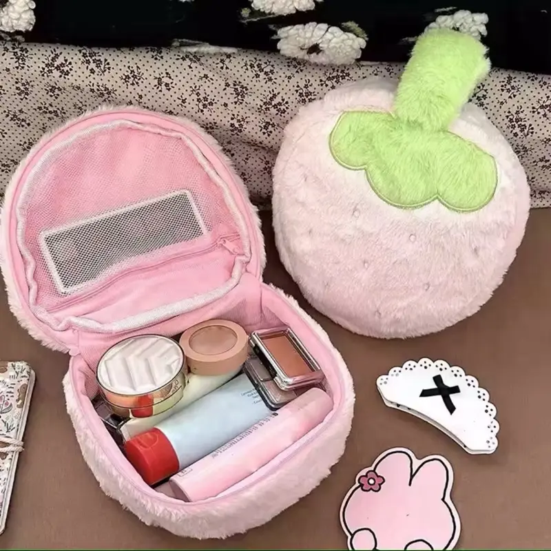 Cute Pink Berry Strawberry Cartoon Anime Makeup Bag Gift For Girls Gift Plush Cosmetic Bag for Women, Large Capacity Cute Makeup Travel Wash Bag, Handheld Skincare Organizer Pouch, Pencil Bag Back To School For College Cutecore Kawaii