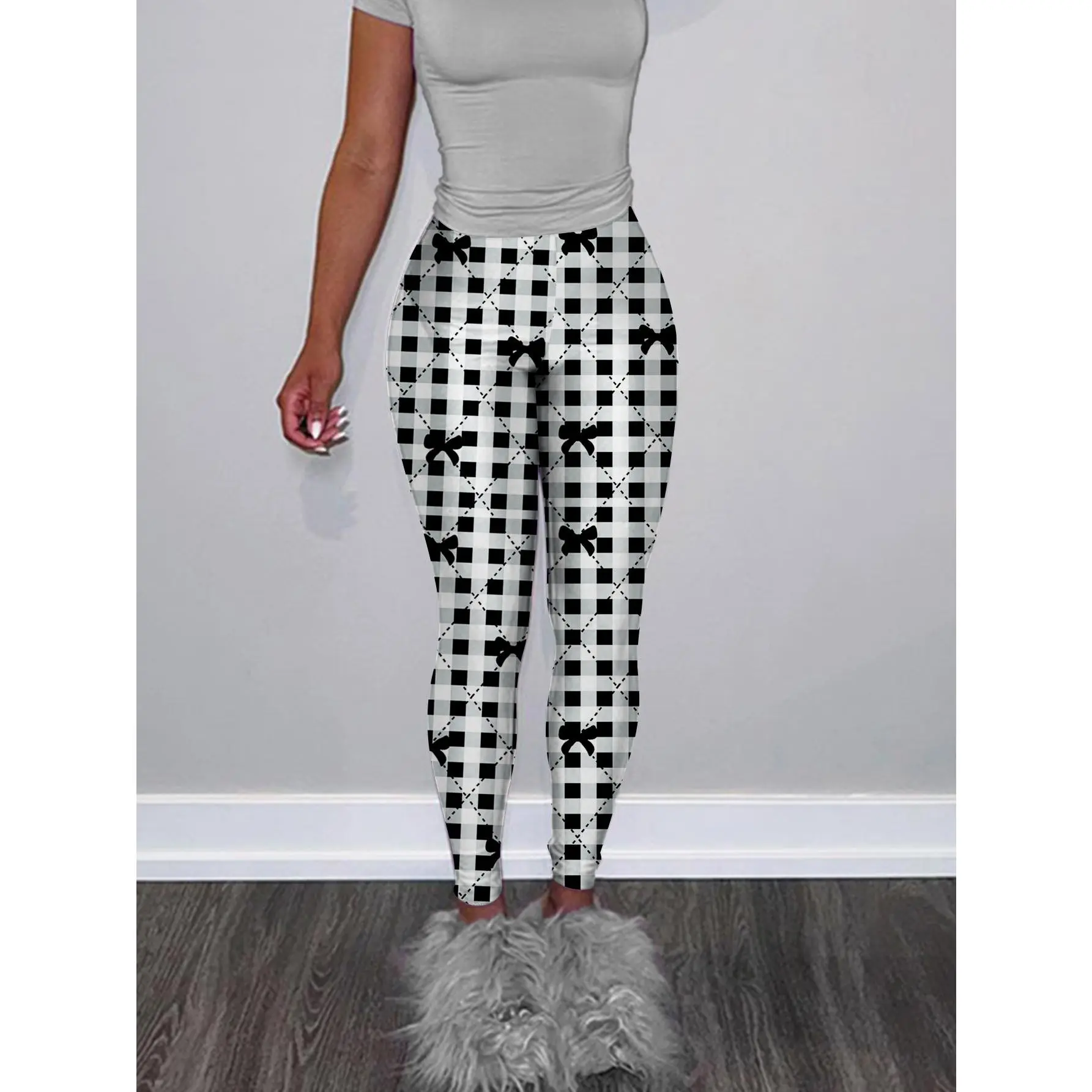 Polyester glossy grid