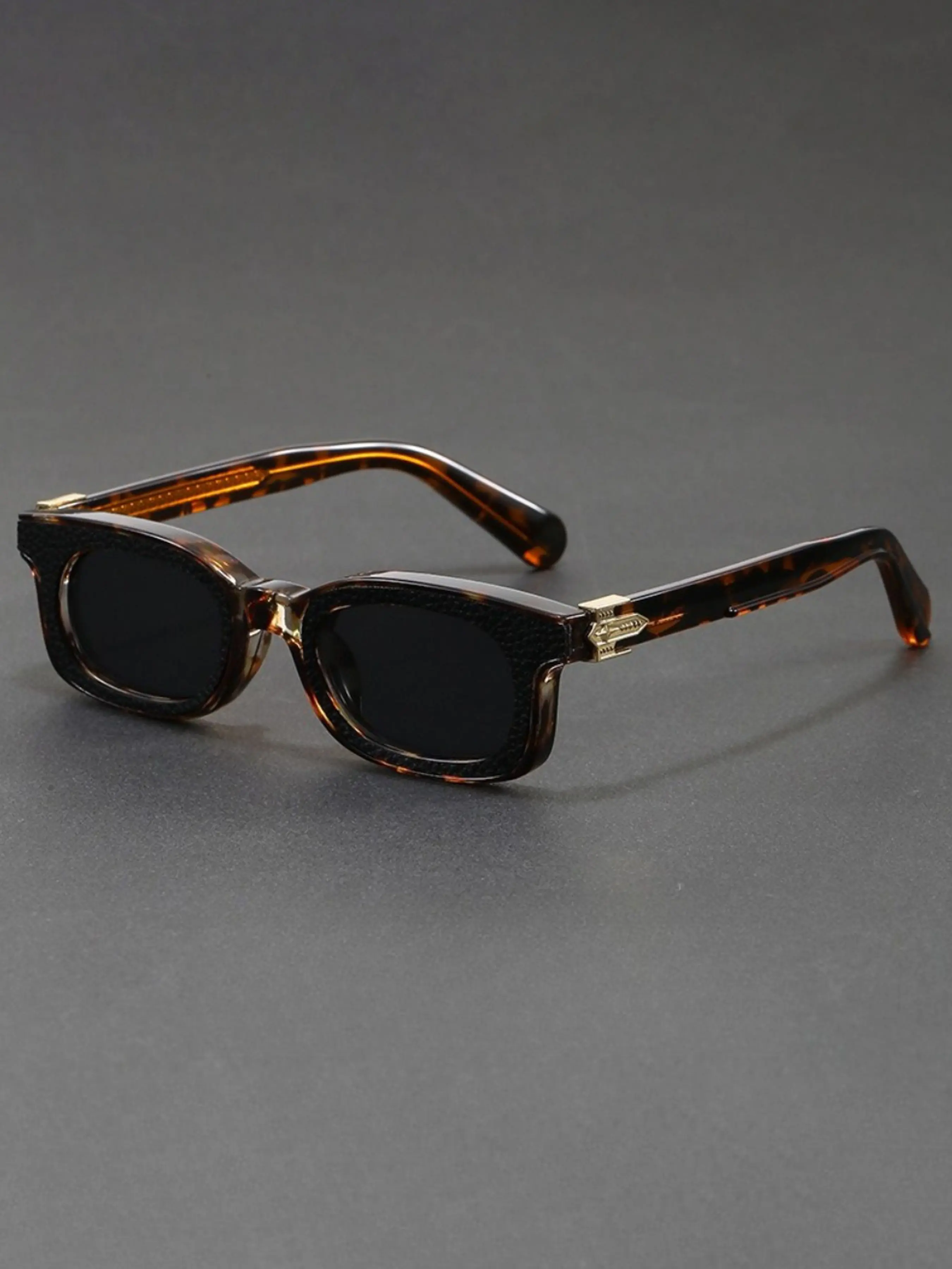Square Thick Framed Sunglasses with Niche Design on The Temples Suitable for Driving and Suitable for Both Men and Women Fashion Sunglasses, Stylish Sunglasses, Cool Sunglasses, Trendy Square Sunglasses, Chunky Square Sunglasses