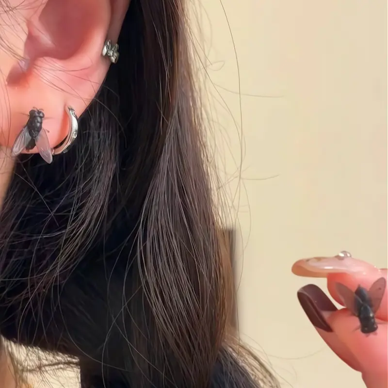 Women's Realistic Fly Earrings, Insect Jewelry, Creative Mini Fake Fly Ear Studs, Gothic Casual Daily Wear, Unique Gift Idea, Fashionable Jewelry, Jewelry Design, Lightweight Earring, Statement Earrings, Ear Accessories