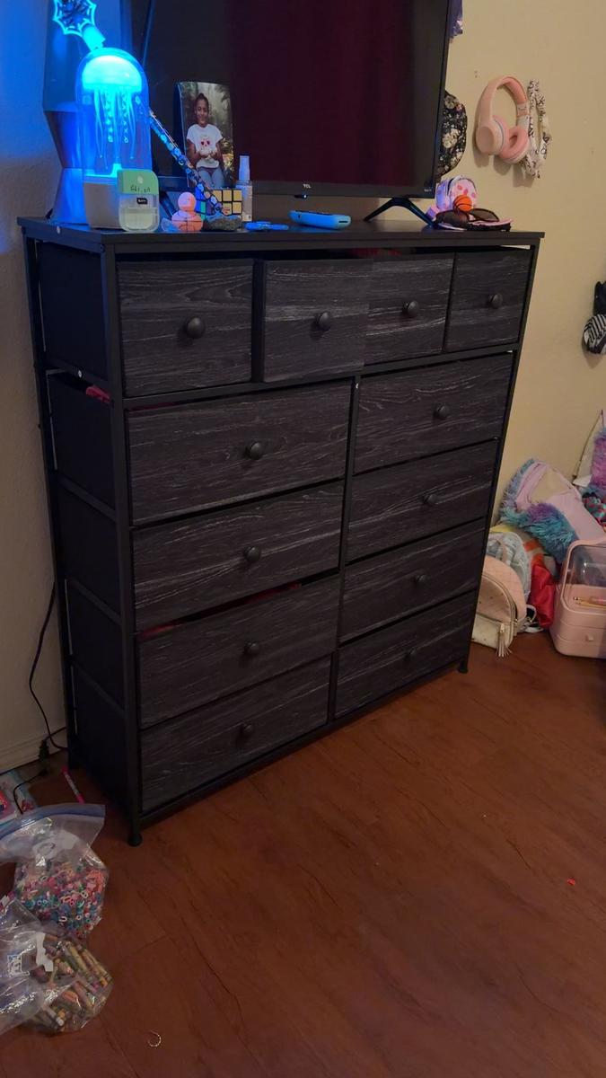 Item: Black Wood Vain