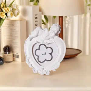 Creative Mini Heart Frame, Vintage European Resin Material, Home Decor Photo Frame, Ideal for Family Display, Elegant Design, Home Decor Accessory