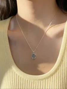 1 Piece Necklace, Moonstone Aquamarine Exquisite Trendy Pendant Snake Chain Design, New Light Luxury Niche Clavicle Chain Women's Accessories