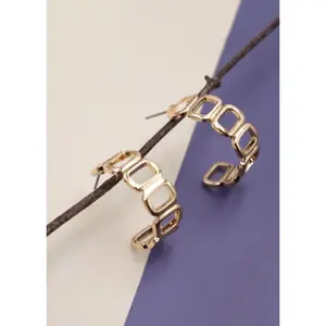 Gold block chain earrings