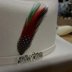 Classic Feather for Sombreros y Texana’s