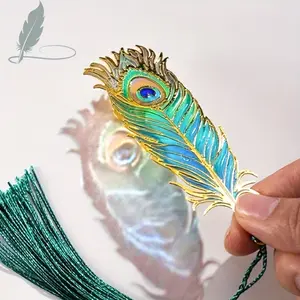 Chinese Style Metal Translucent Peacock Feather Bookmark, Elegant Classical Chinese Metal Bookmark with Tassel - Vibrant Colors, Ideal Gift for Teachers and Students, Birthday Gift, Christmas Gift, Souvenir, and Office Use, Book Accessories