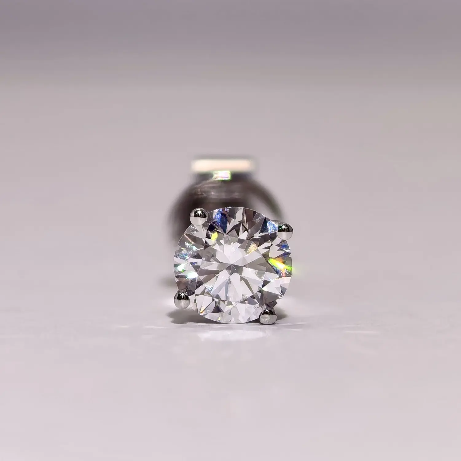 Lab-Grown 9k Earring - Single Piece Jewelry Accessory, D-E & VS-VVS