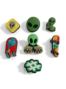 7-Piece Ufo Alien PVC Cartoon DIY Shoe Charms, Decorative Shoes Classic Sandals, Family Children Home Pet Party Christmas Gift, Shoe Accessories