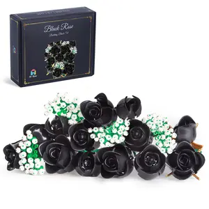 HI-REEKE Black Rose Bouquet Building Block Set Artificial Flowers Toy for Women-660PCS