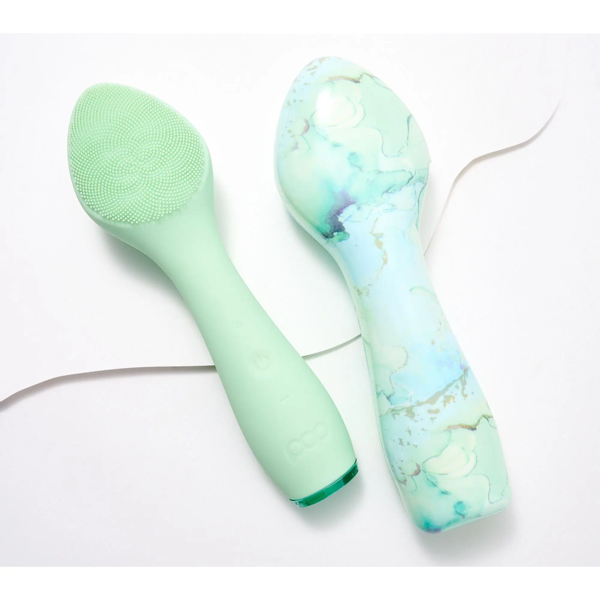 Pop Sonic Spade Face & Body Cleansing Tool with Case