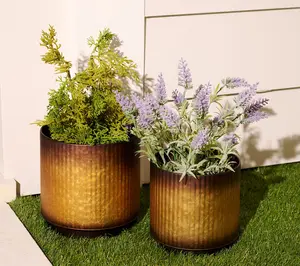 Garden Reflections Set of 2 Metal Planters with Ridges Garden Reflections Set of 2 Metal Planters with Ridges