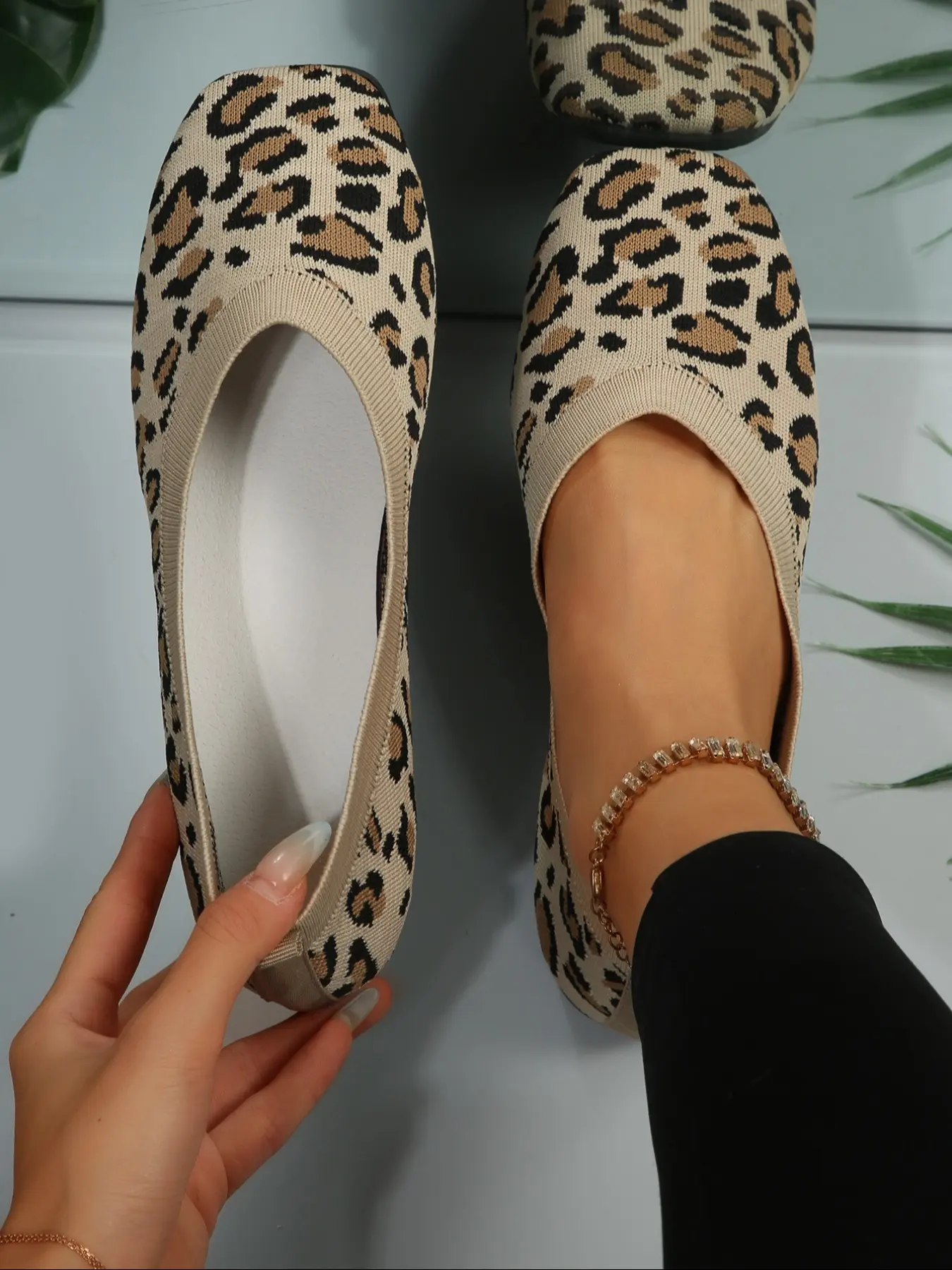 Women's Leopard Print Slip-On Flats, Breathable Slip Ons, Pointed Toe Casual Shoes, Lightweight Breathable Design, Comfortable All-Day Wear Footwear, Summer Flat