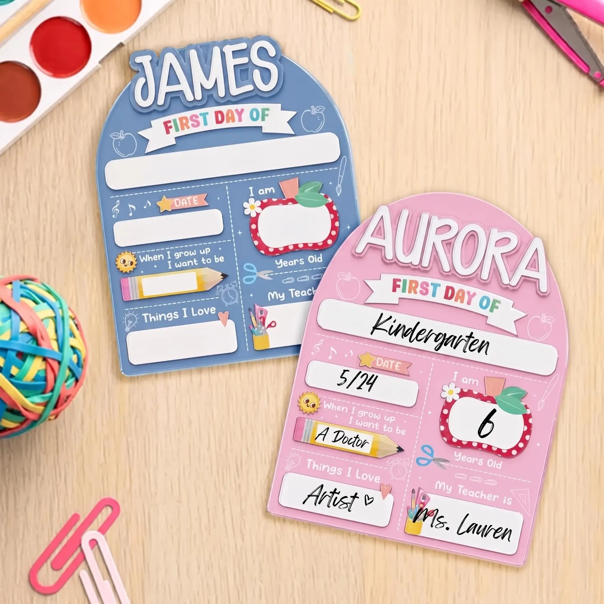 [SEND YOUR NAME VIA MESSAGE] Customized Back to School Sign, First Day of School Sign, Last Day of School Sign, Back to School Photo 1st Day Custom Kid School Board Sign