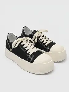 Unisex Double Lace Platform Canvas Shoes: Light Trendy Eye-Catching Style, Black-White Contrast, Height Boost Platform, Unique Laces. Ideal for shopping with friends/trendy photo shoots