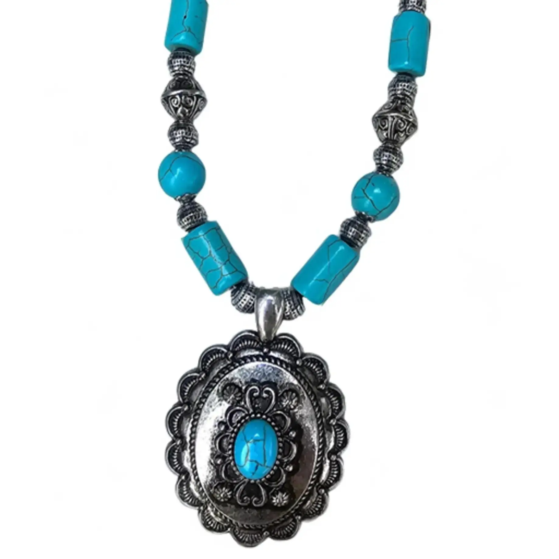 Western Inspired Trendy And Chunky Faux Concho Necklace