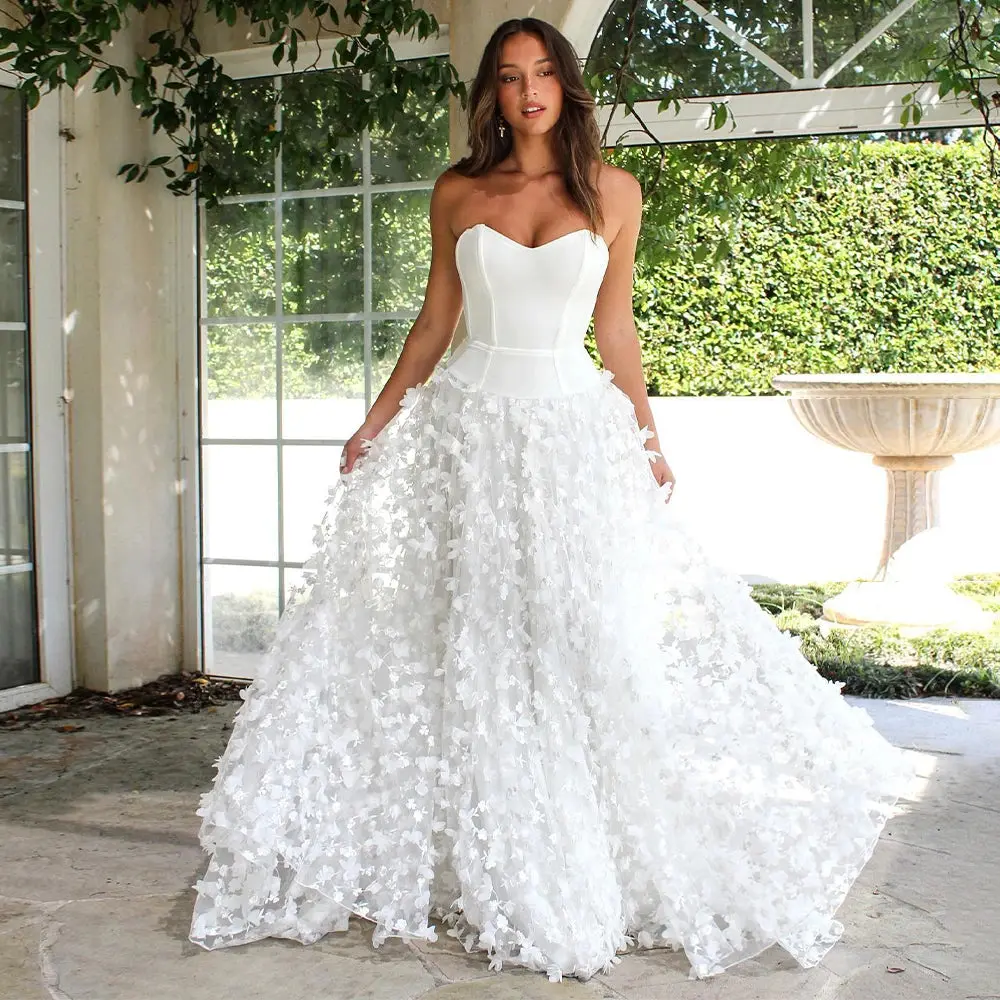 Luxury Wedding Dresses for Women 2024 A Line V Neck White Lace Wedding Gown Long Backless Sleeveless Flower Elegant Bridal Dress