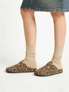 Unisex Casual Leopard Print Slip-On Mules, Round Toe, Non-Slip Rubber Sole, Comfortable Walking Shoes for All Seasons