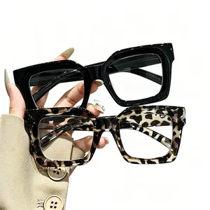 Oversized Square Blue Light Blocking Glasses, Retro Non-Prescription Style; Stylish Square Frames Suitable for Daily and Outdoor Wear, Fashion Accessories for Outdoor Activities, a Unique Gift for Women.