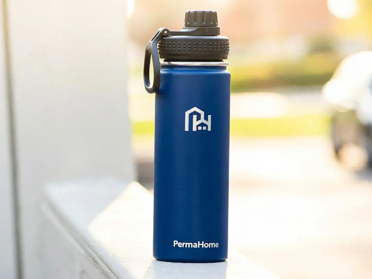 Water Bottle - Insulated Stainless Steel Straw Bottle with Flip-Top Lid & Carry Handle | 20oz / 600ml