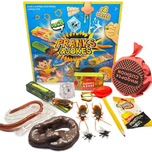 Prank Toy Gift Box Set, Multiple Prank Joke Toys, April Fools' Day Present, Fly Bubble Gum Stink Pad, Funny Gift Box, Spider