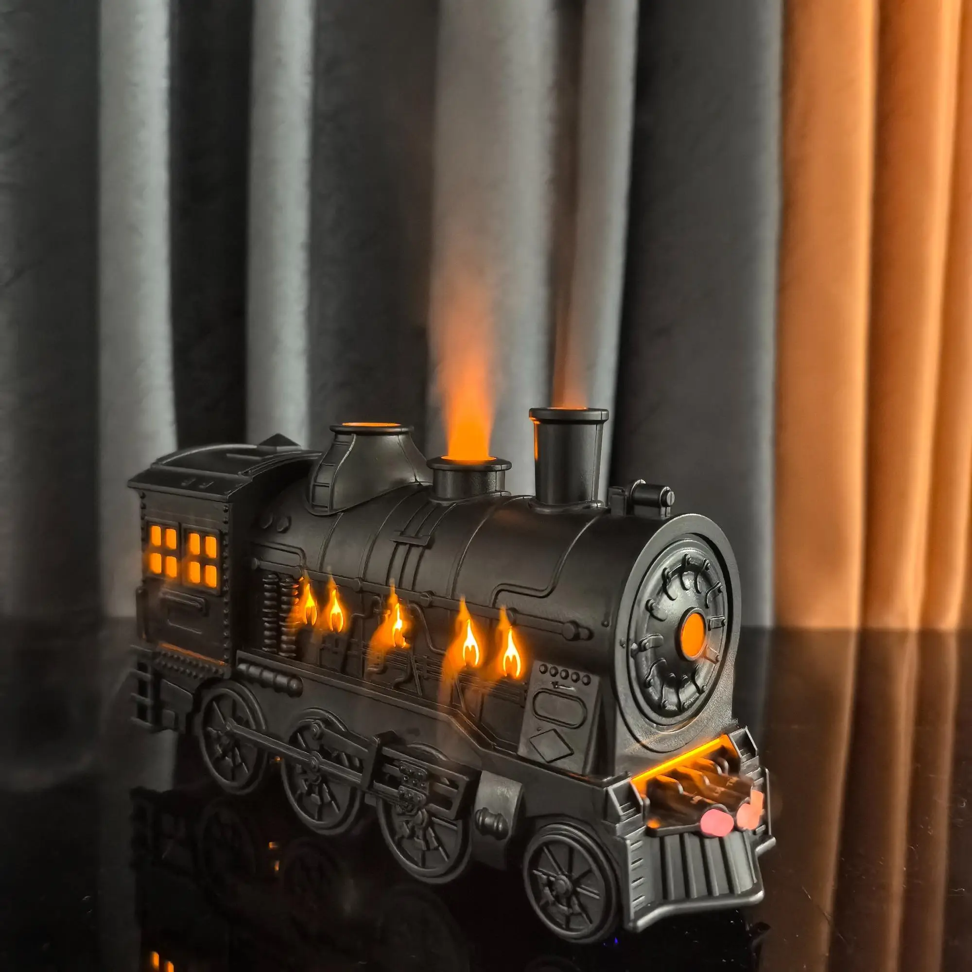 Train Design Air Humidifiers for Fall Gift, Simulated Steam Engine Train Aromatherapy Diffuser Humidification, Essential Oil Diffuser for Home Office