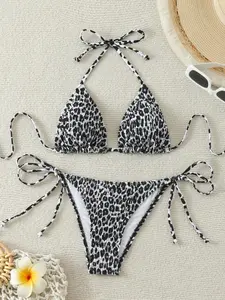 Two-piece Set Women's Leopard ＆ Ditsy Floral Print Shirred Bikini Set, Halter Neck Tie Back Triangle Swim Bra & Tie Side Swim Panty, Fashion Chic Ladies Bathing Suit for Beach Holiday Vacation, Bikini Top, Leopard Print Swimsuit, Leopard Print Bikinis