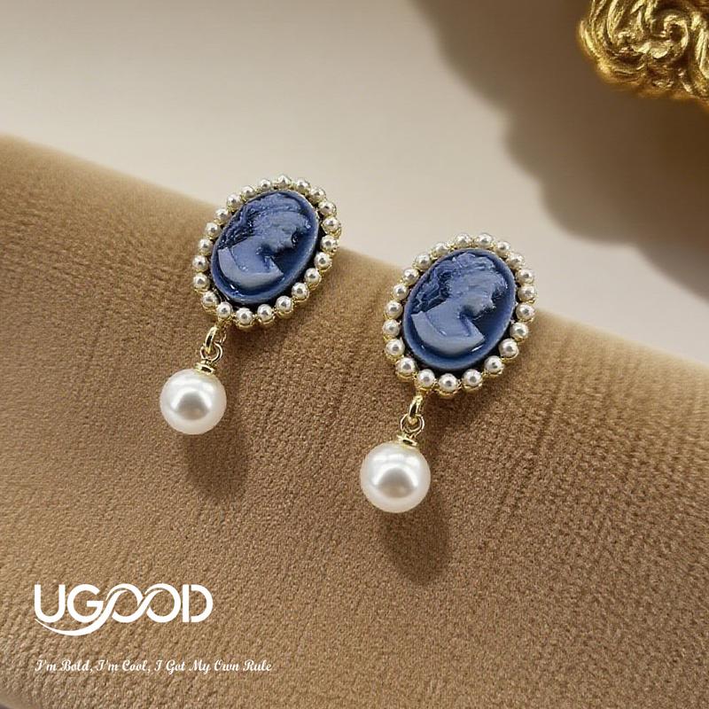 Sculpture de UGood Earrings, Forged with Pearl and Designed with Love, Amplifies Statement and Aesthetics for Party and Prom Occasions, Sculpture UGood Uplifts your Chic and Confidence with Timeless Designs