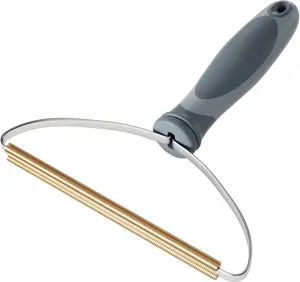 Pet Hair Remover, Dog Cat Hair Remover, Lint Cleaner Pro, Fur Removal Tool, Portable Carpet Scraper, Clothes Fuzz Rollers Hairball Shaver Brush for Carpets, Car Mat, Couch, Pet Bed, Furniture & Rug