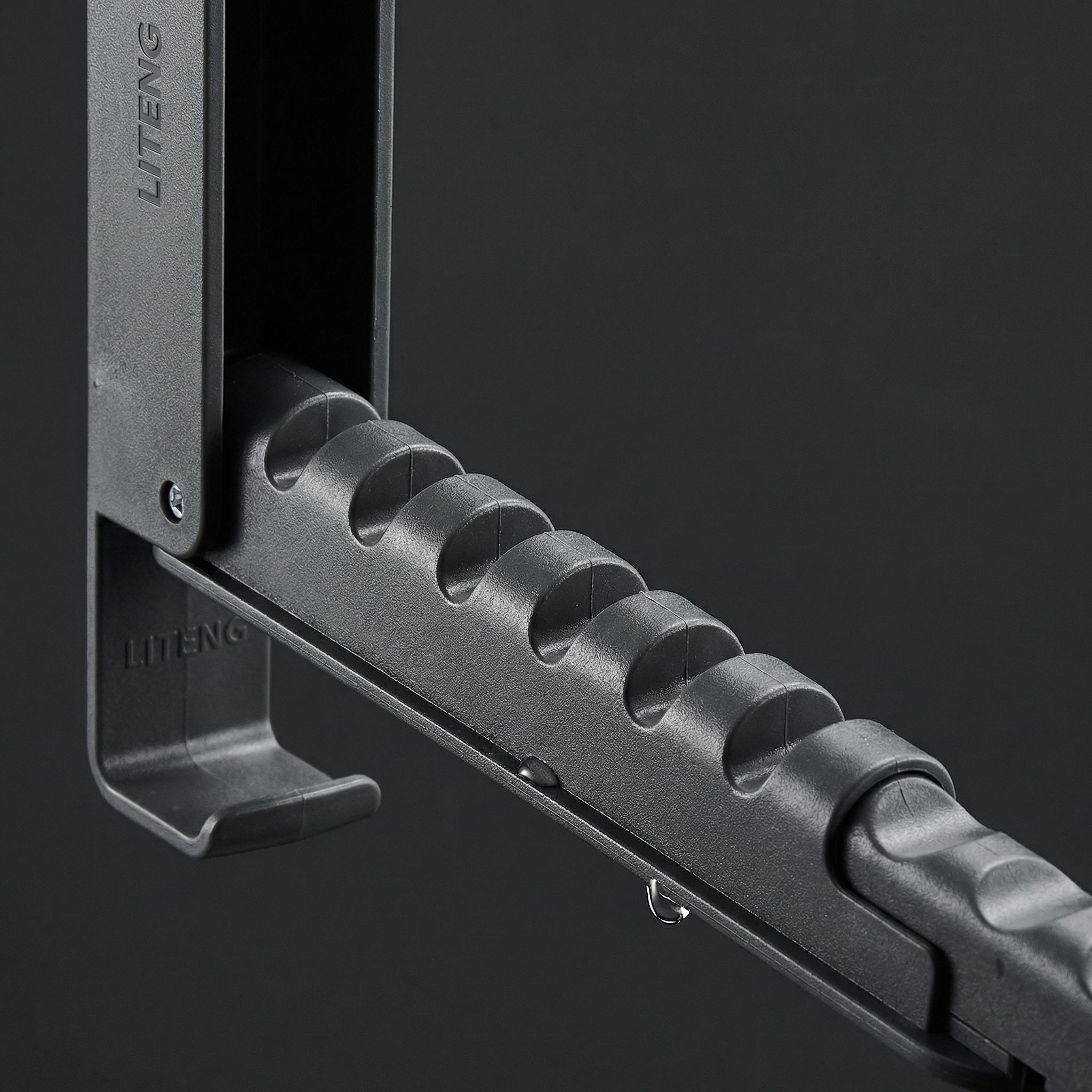 Retractable Suction Cup Clothes Drying Rack, No Drill Wall Mounted Laundry Hanger, Space Saving Foldable Clothes Holder for Laundry Room/Balcony