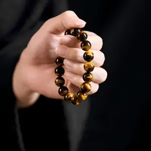 Handcrafted Tiger Eye Stone Bracelet - High-Quality Energy Protection Crystal Bangle, Boost Confidence & Vitality, Unisex Adjustable Stretch Jewelry, Ideal Gift for Crystal Lovers Spiritual Seekers Holiday Anniversary